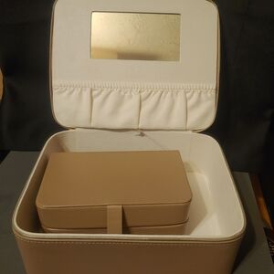 A New Day Women's Jewelry Organizer Travel Train Case Tan New